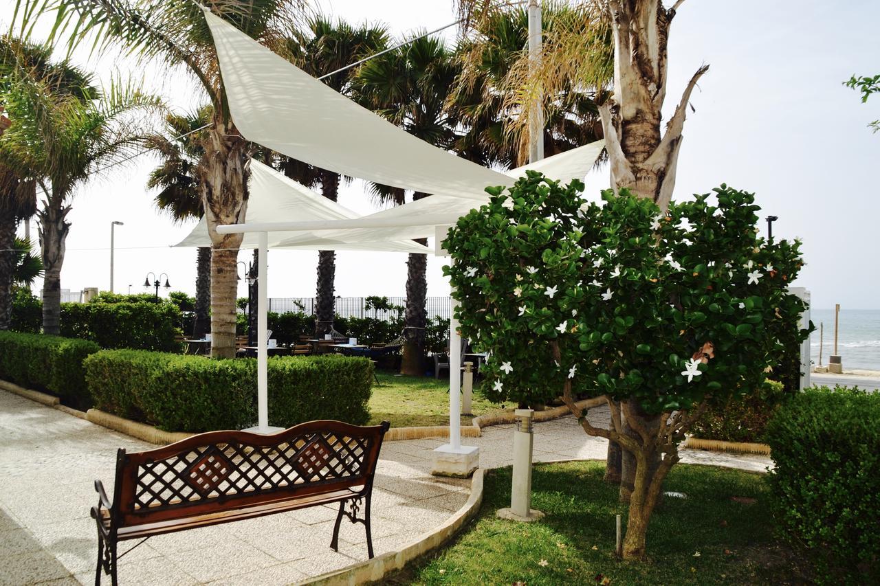 איספיקה Caposud Residence And Beach Club מראה חיצוני תמונה
