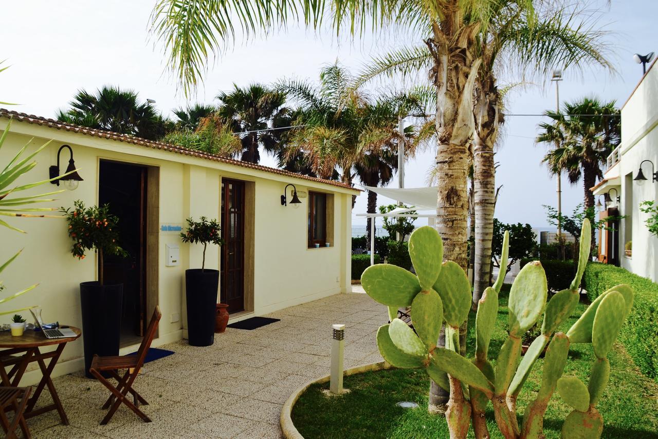 איספיקה Caposud Residence And Beach Club מראה חיצוני תמונה