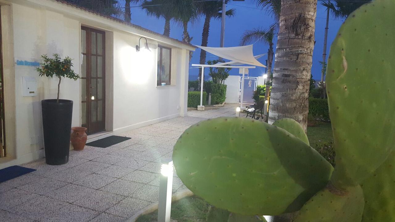 איספיקה Caposud Residence And Beach Club מראה חיצוני תמונה